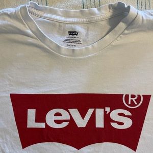 Levi’s Tee - XL